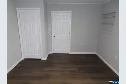 631 2nd Avenue 2nd Floor #2nd floor, Lyndhurst Township, NJ 07071 - Photo 8
