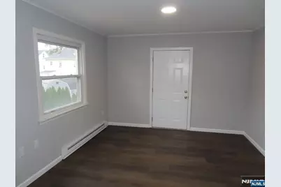 631 2nd Avenue 2nd Floor #2nd floor, Lyndhurst Township, NJ 07071 - Photo 14