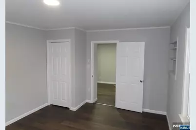 631 2nd Avenue 2nd Floor #2nd floor, Lyndhurst Township, NJ 07071 - Photo 10