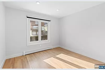 7 Sterling Place 1 #1, Edgewater, NJ 07020 - Photo 30