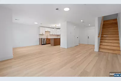 645 10th Street 2 #2, Newark, NJ 07108 - Photo 2