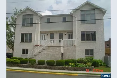 8 Hillcrest Avenue A #A, Fort Lee, NJ 07024 - Photo 1