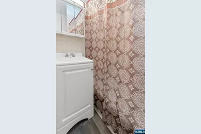 201 Center Street, Orange, NJ 07050 - Photo 18