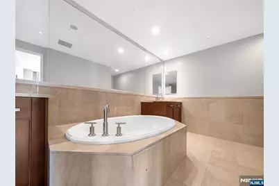 8100 River Road 905 #905, North Bergen, NJ 07047 - Photo 16