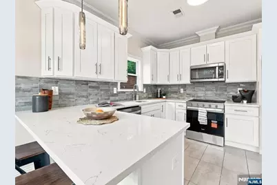 275 Pacific Avenue 2 #2, Jersey City, NJ 07304 - Photo 10
