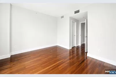8100 River Road 905 #905, North Bergen, NJ 07047 - Photo 18