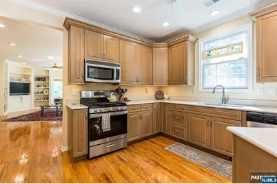 11 Quarry Drive 11 #11, Woodland Park, NJ 07424 - Photo 8