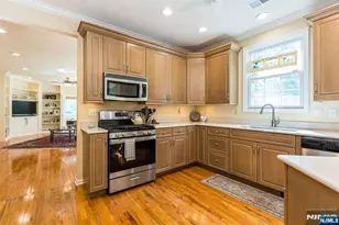 11 Quarry Dr 11, Woodland Park, NJ 07424 - Photo 8
