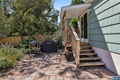 984 Crystal Lake Terrace, Franklin Lakes, NJ 07417 - Photo 48