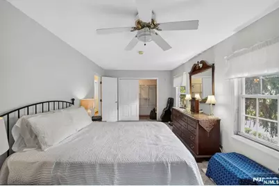 410 Chestnut Street, Paramus, NJ 07652 - Photo 24