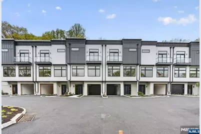 522 Valley Road 3 #3, Clifton, NJ 07013 - Photo 1