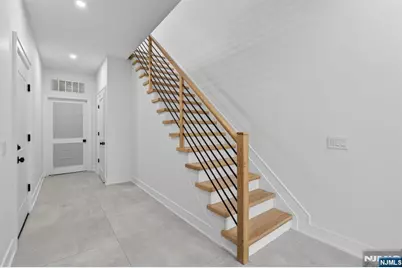 522 Valley Road 3 #3, Clifton, NJ 07013 - Photo 4