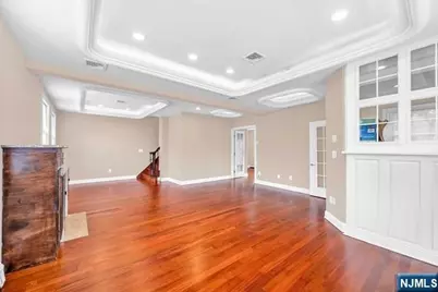 400 E 54th Street A #A, Elmwood Park, NJ 07407 - Photo 4