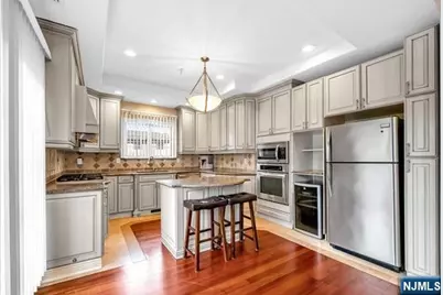 400 E 54th Street A #A, Elmwood Park, NJ 07407 - Photo 20