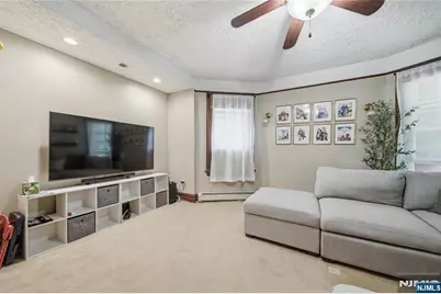 166 Bergen Avenue, Ridgefield Park, NJ 07660 - Photo 16