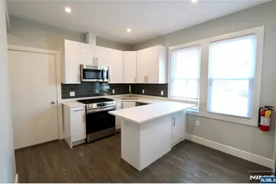 59 Locust Avenue 1R #1R, Wallington, NJ 07057 - Photo 1
