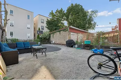 126 Verona Avenue, Newark, NJ 07104 - Photo 12