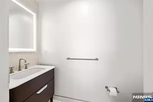 320 Adolphus 914, Cliffside Park, NJ 07010 - Photo 16