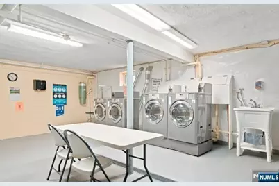 605 Grove Street, Clifton, NJ 07013 - Photo 20