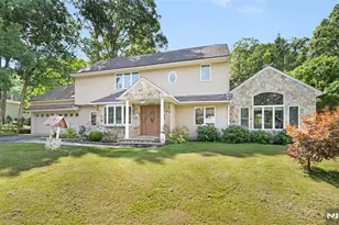 127 Mountain Cir, West Milford, NJ 07480 - Photo 2