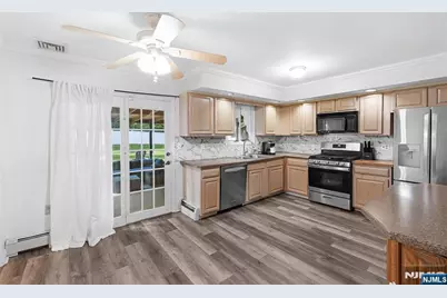 127 Mountain Circle, West Milford, NJ 07480 - Photo 14