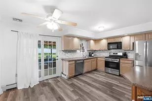 127 Mountain Cir, West Milford, NJ 07480 - Photo 14