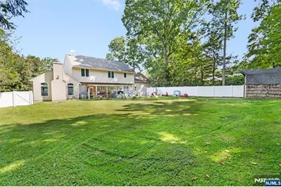 127 Mountain Circle, West Milford, NJ 07480 - Photo 30