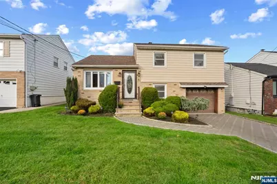8 Vanderbilt Place, North Arlington, NJ 07031 - Photo 6
