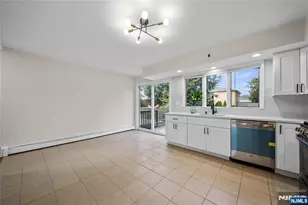 75 Liberty Pl, Palisades Park, NJ 07650 - Photo 12