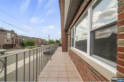 75 Liberty Place, Palisades Park, NJ 07650 - Photo 10