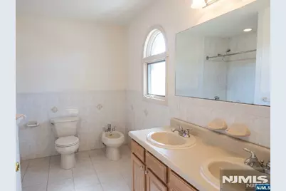 55 Columbus A #A, Tenafly, NJ 07067 - Photo 14