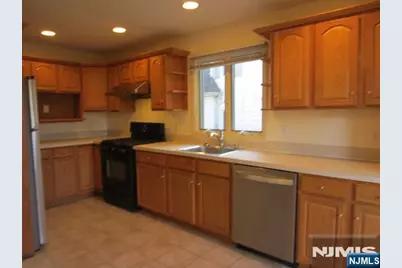 55 Columbus A #A, Tenafly, NJ 07067 - Photo 6