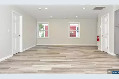 7 Bergen Street 201 #201, Westwood, NJ 07675 - Photo 8