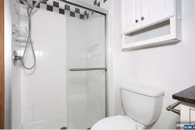 401 3rd A #A, Carlstadt, NJ 07072 - Photo 20