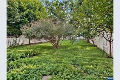 235 Elm Avenue 1 #1, Teaneck Township, NJ 07666 - Photo 12