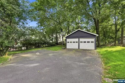 724 Eagle Rock Avenue, West Orange Township, NJ 07052 - Photo 36