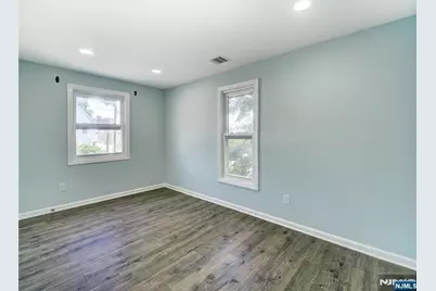 27 Honiss Street 2 #2, Belleville, NJ 07109 - Photo 6