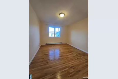 211 Columbus Avenue 2nd/F #2nd/F, Palisades Park, NJ 07650 - Photo 16