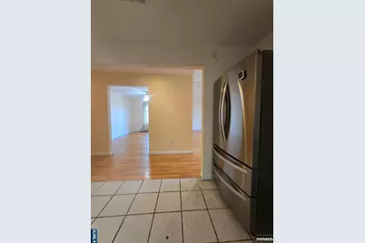 211 Columbus Avenue 2nd/F #2nd/F, Palisades Park, NJ 07650 - Photo 8