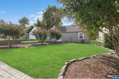 81 Locust Avenue, Emerson, NJ 07630 - Photo 28