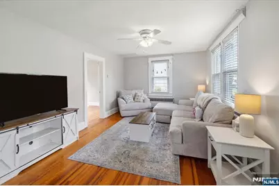 81 Locust Avenue, Emerson, NJ 07630 - Photo 4