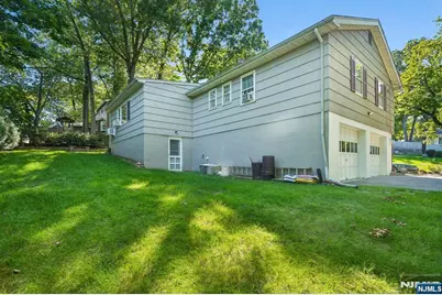 16 Darlene Terrace, Washington Township, NJ 07676 - Photo 34
