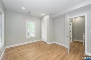 835 S 14th St, Newark, NJ 07108 - Photo 10