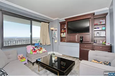 277 Prospect Avenue 18H #18H, Hackensack, NJ 07601 - Photo 14