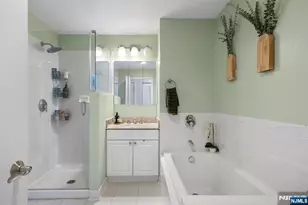 600 Harbor Blvd 964, Weehawken, NJ 07086 - Photo 14