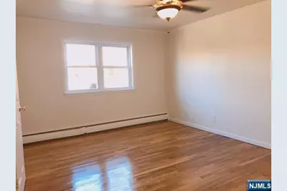 300 E Homestead Avenue A5 #A5, Palisades Park, NJ 07650 - Photo 8