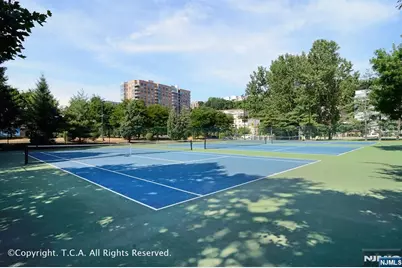 311 Hancock Court 311 #311, Edgewater, NJ 07020 - Photo 28