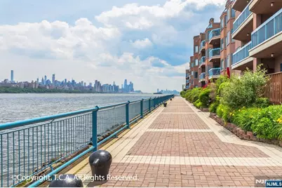 311 Hancock Court 311 #311, Edgewater, NJ 07020 - Photo 26