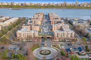 311 Hancock Ct 311, Edgewater, NJ 07020 - Photo 1