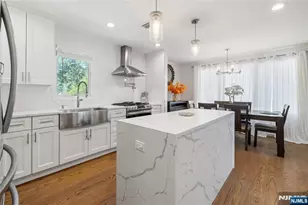 331 Elmwood Dr, Paramus, NJ 07652 - Photo 10